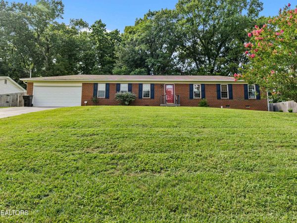 12105 W Kingsgate Rd, Knoxville, TN 37934