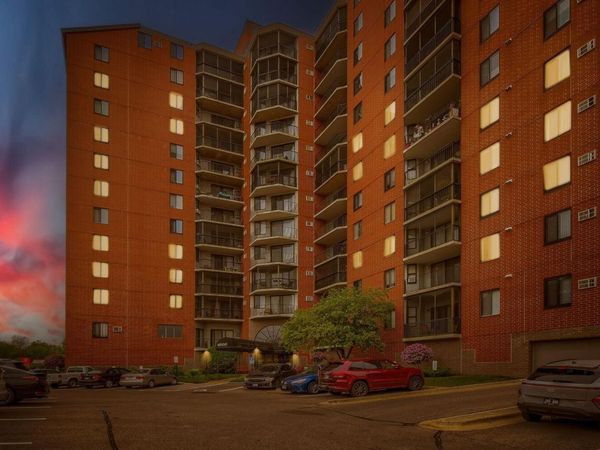 6500 Woodlake Drive, Unit 1003, Richfield, MN 55423