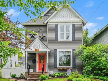 424 8th Avenue NE, Minneapolis, MN 55413