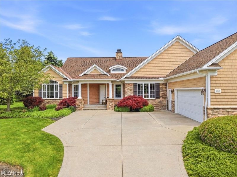 36939 Wexford Drive, Solon, OH 44139 Photo 2