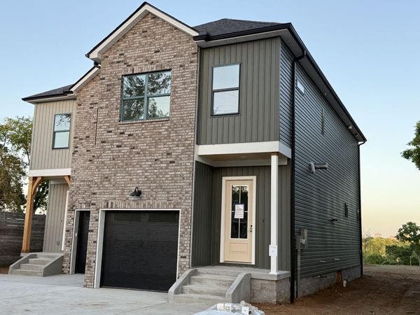 1714A River Drive, Nashville, TN 37218