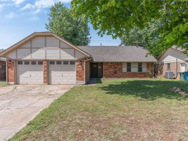 1021 Apollo Circle, Edmond, OK 73003