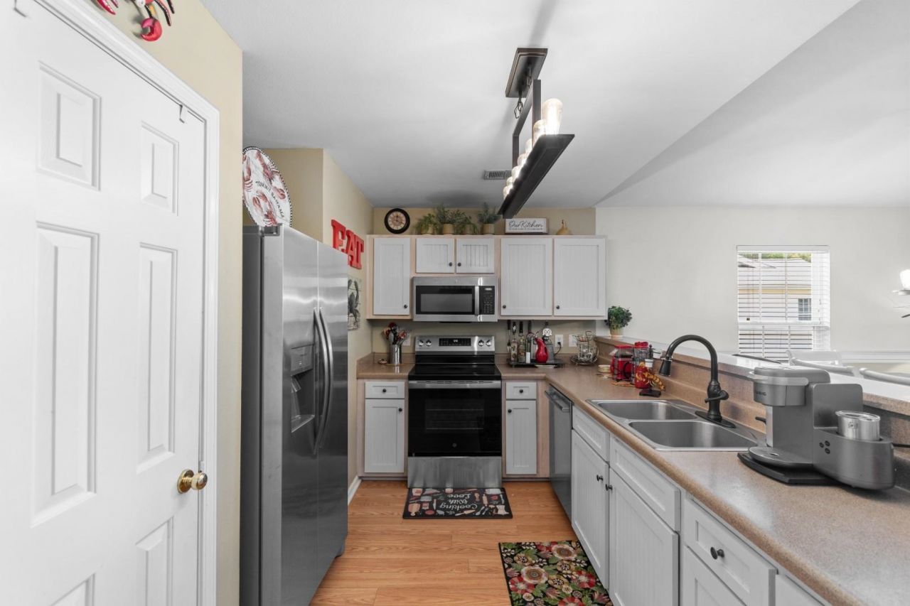 1274 River Oaks Dr.  Photo 6