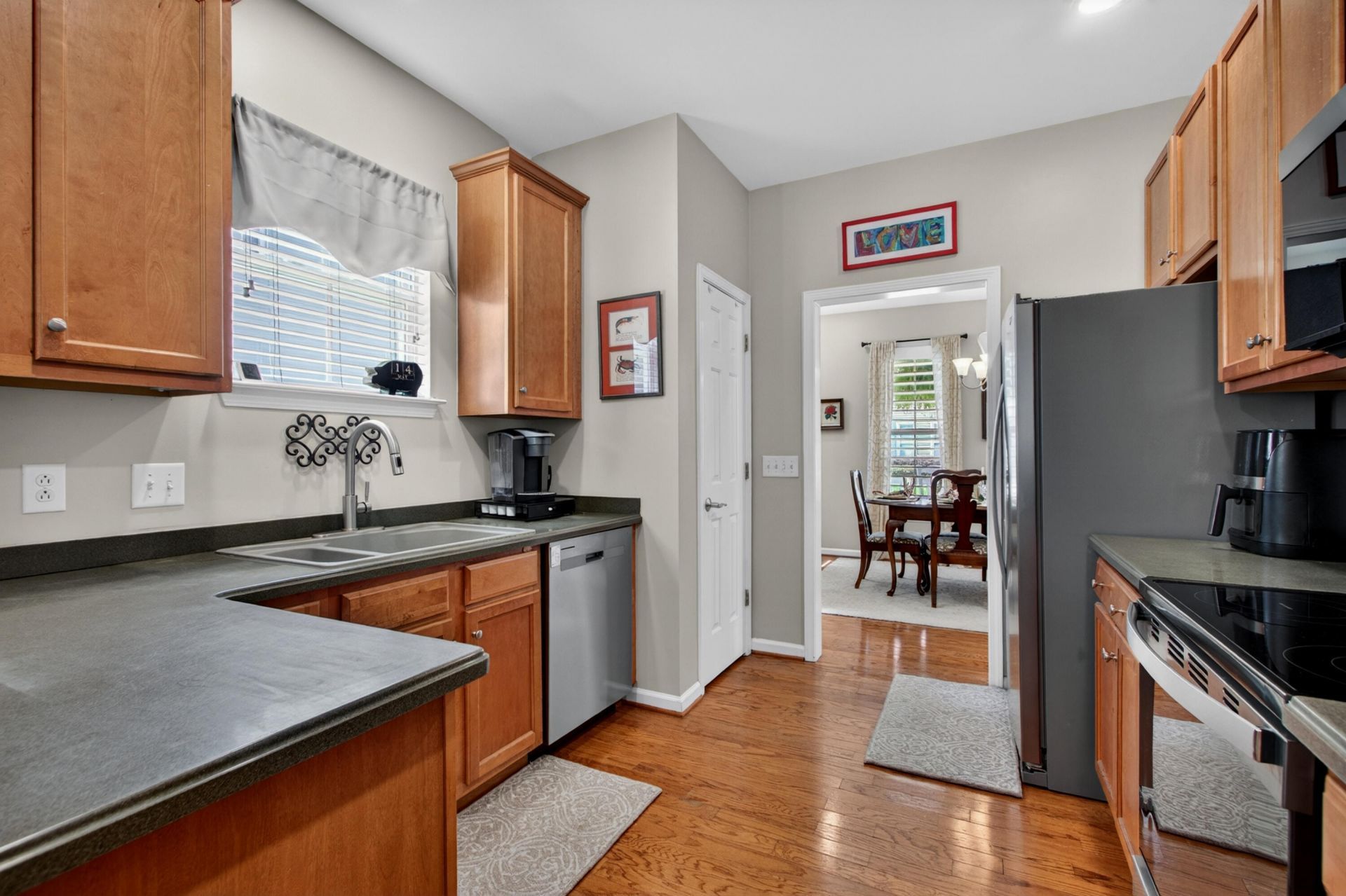 535 Delafield Drive Photo 11