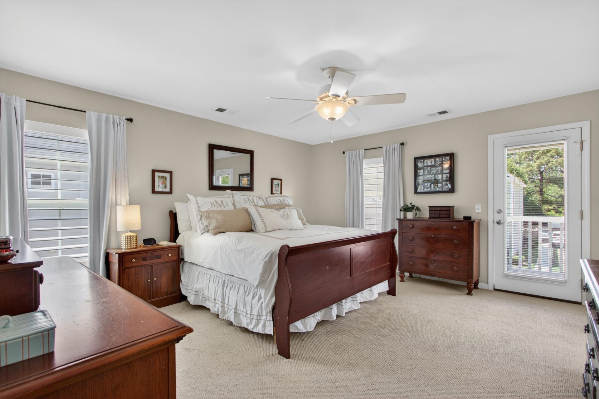 535 Delafield Drive Photo 26