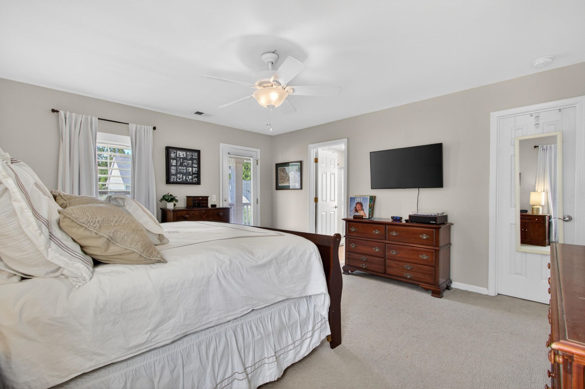 535 Delafield Drive Photo 27