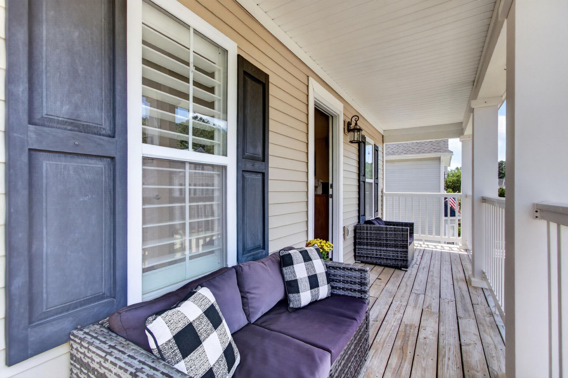 535 Delafield Drive Photo 32