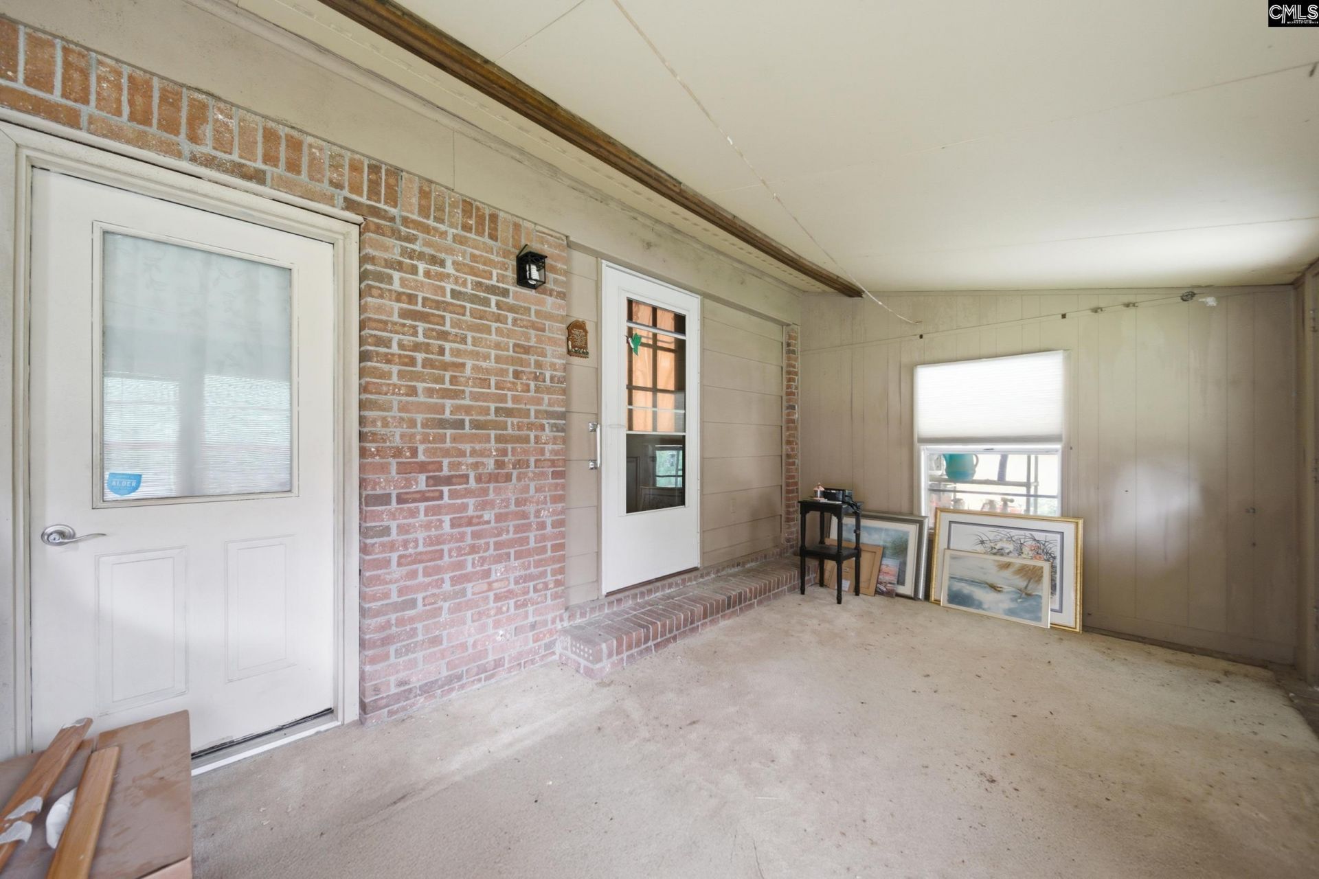 2001 Shelby Drive Photo 9
