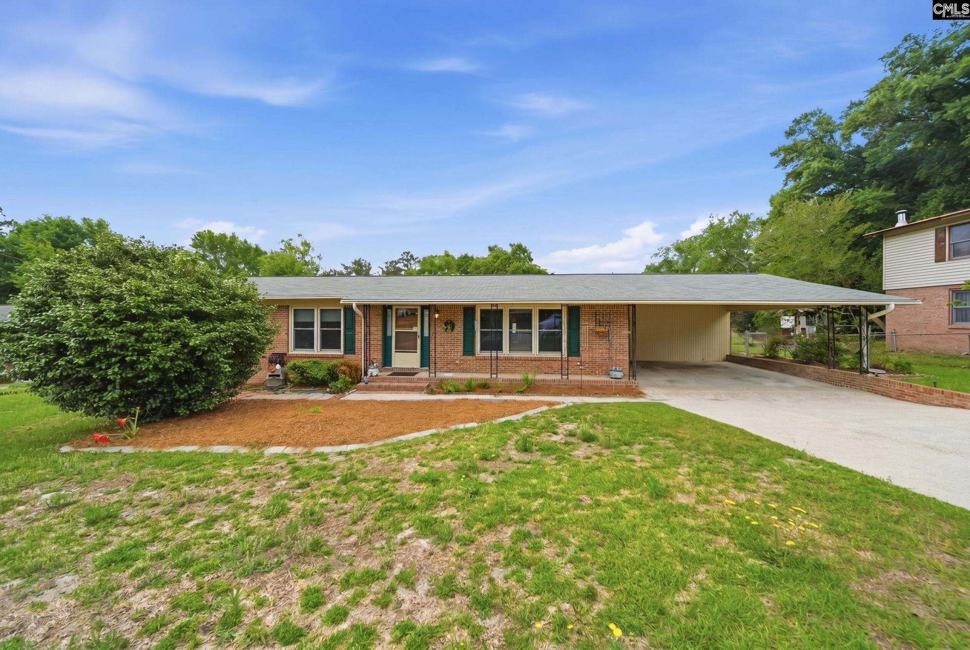 2001 Shelby Drive Photo 2
