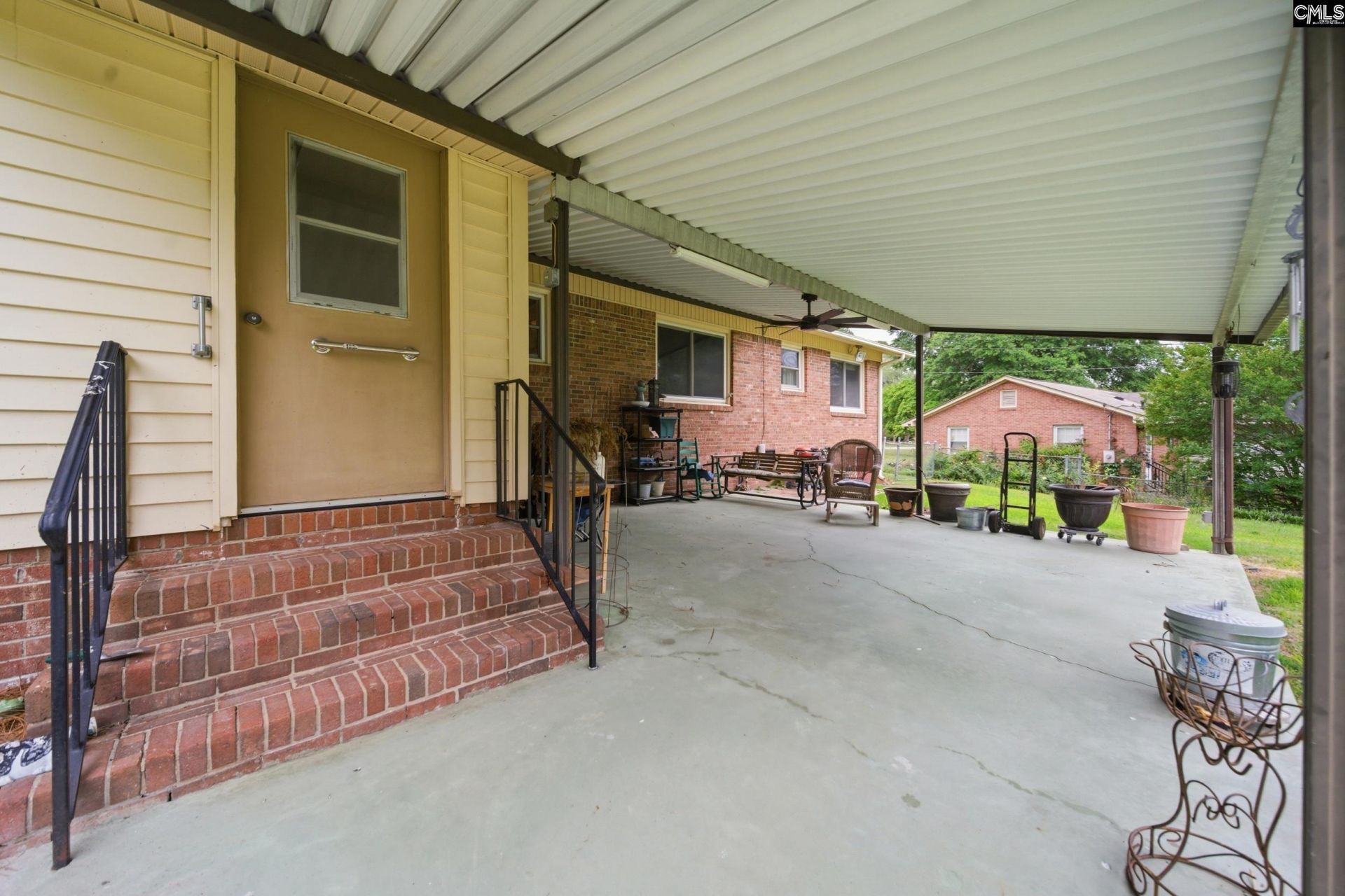 2001 Shelby Drive Photo 21