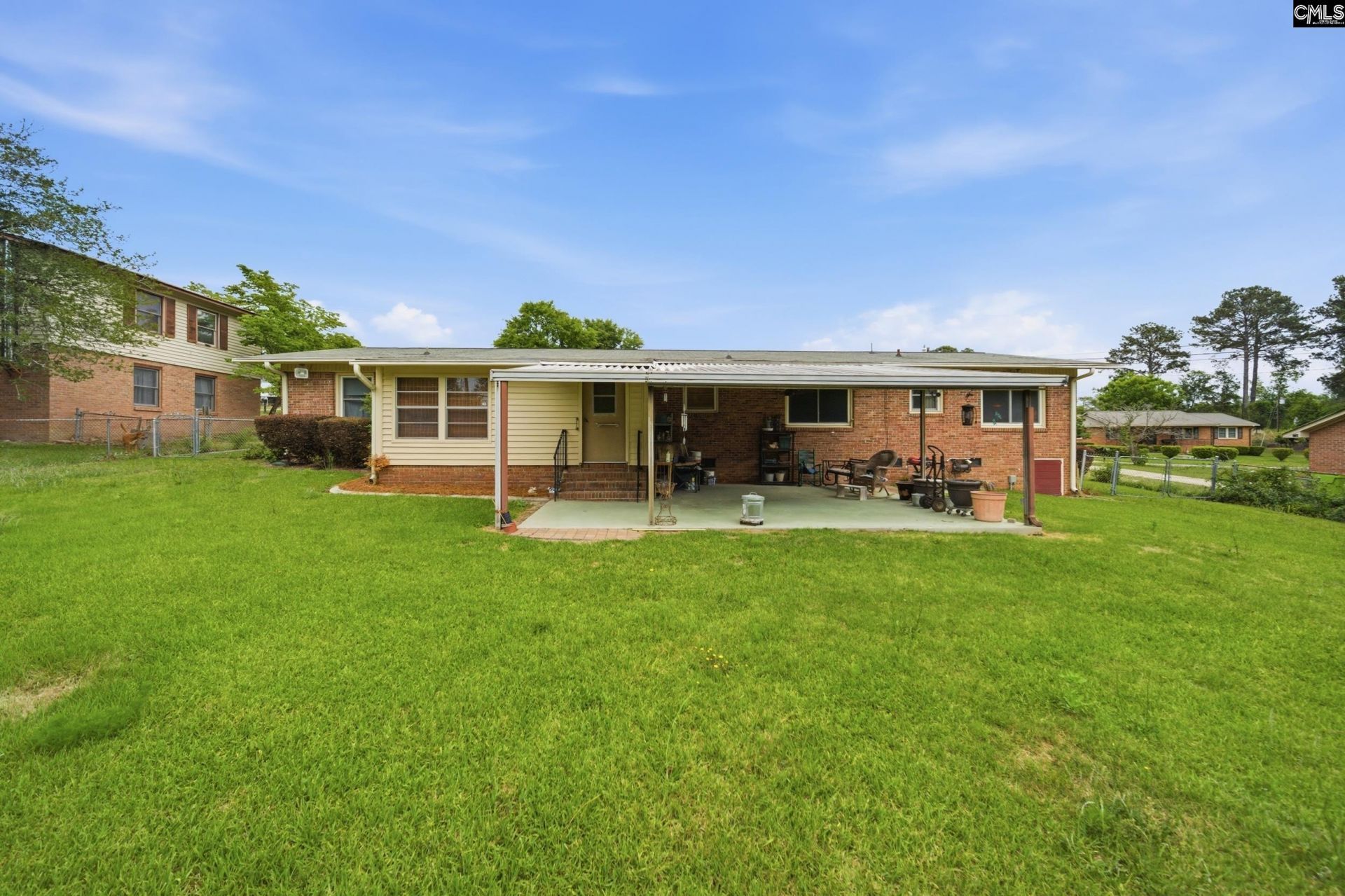 2001 Shelby Drive Photo 22
