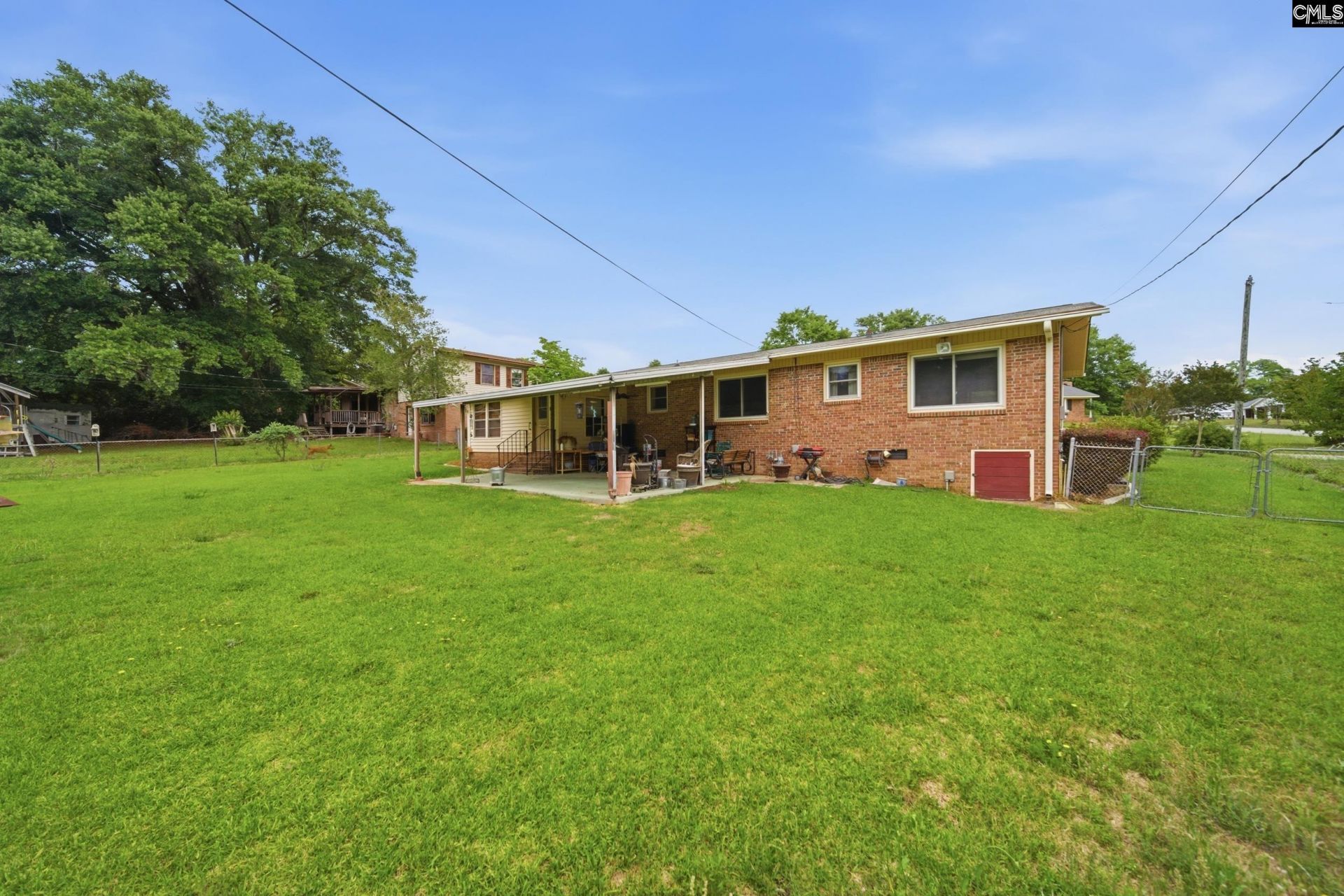 2001 Shelby Drive Photo 23