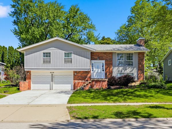 404 Milford Court , Schaumburg, IL 60193