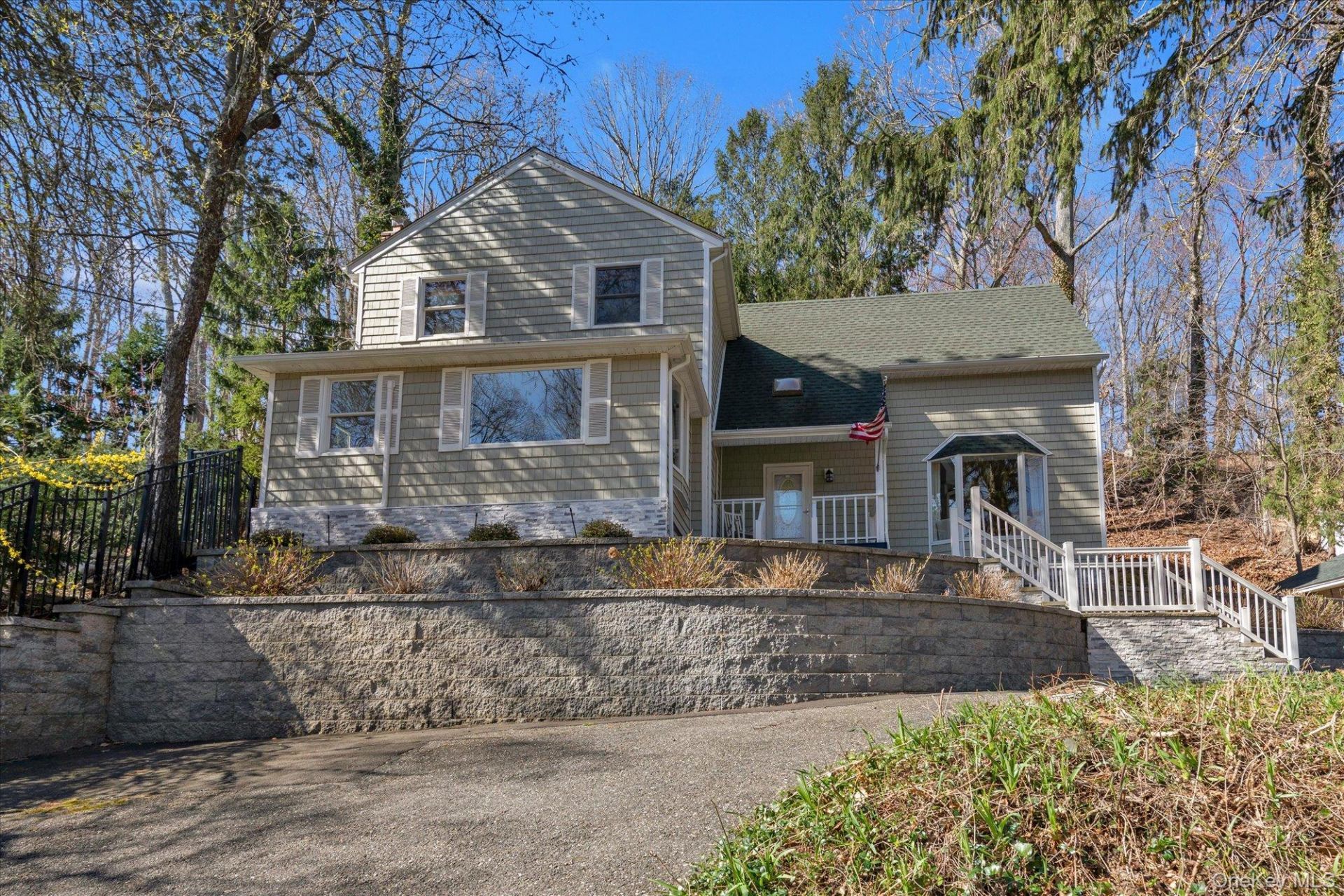 147 Waterside Avenue, Northport, NY 11768 Main Photo