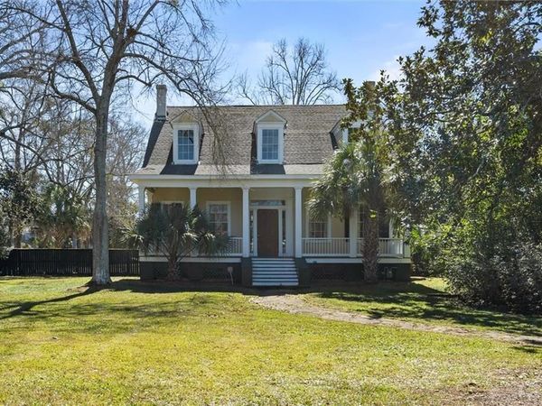 1407 Government Street, Mobile, AL 36604