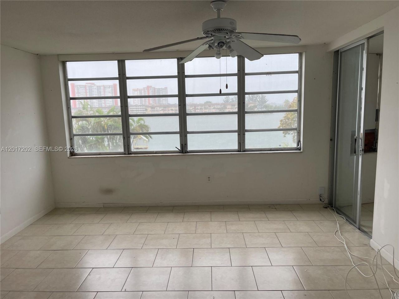 1660 NE 191st St , Unit 313-1, Miami, FL 33179 Photo