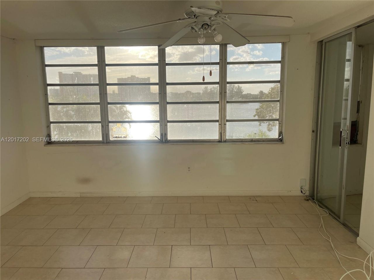 1660 NE 191st St , Unit 313-1, Miami, FL 33179 Photo