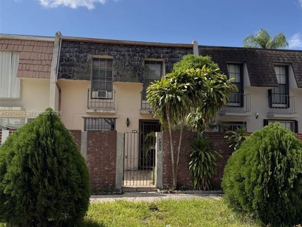 9127 SW 96th Ave , Miami, FL 33176