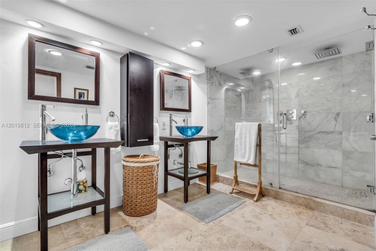 209 E Enid Dr, Unit 36, Key Biscayne, FL 33149 Photo
