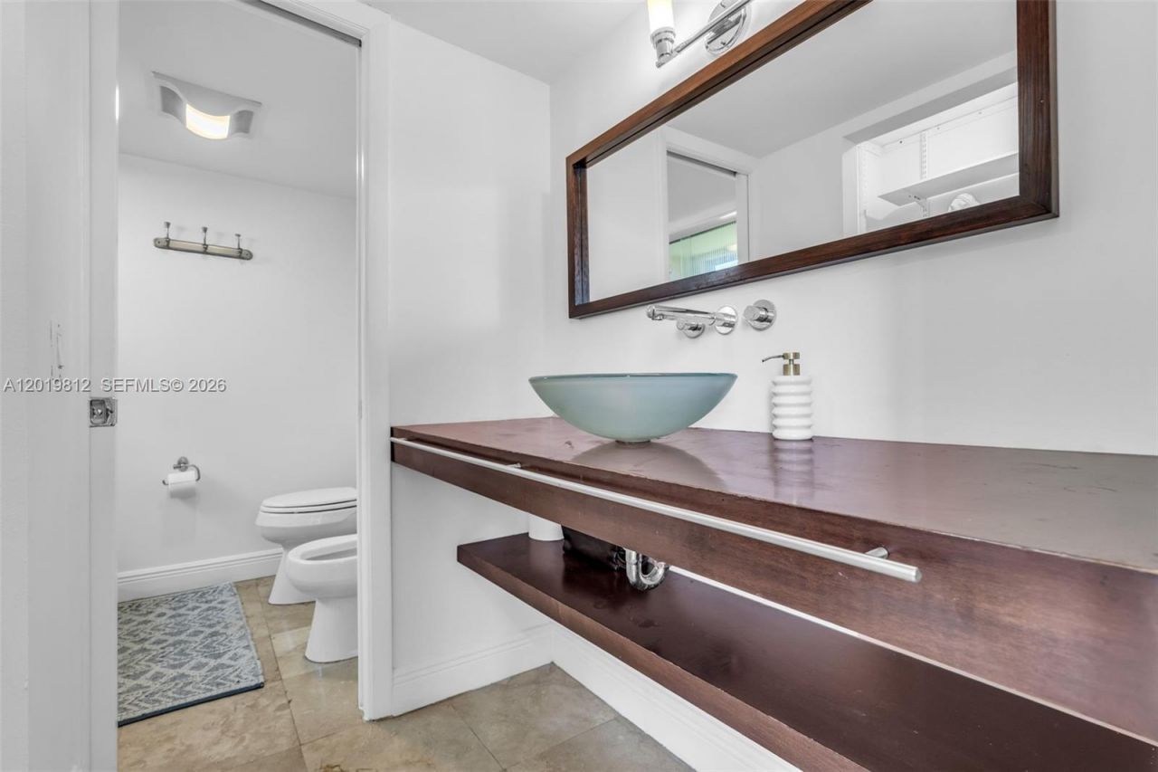209 E Enid Dr, Unit 36, Key Biscayne, FL 33149 Photo