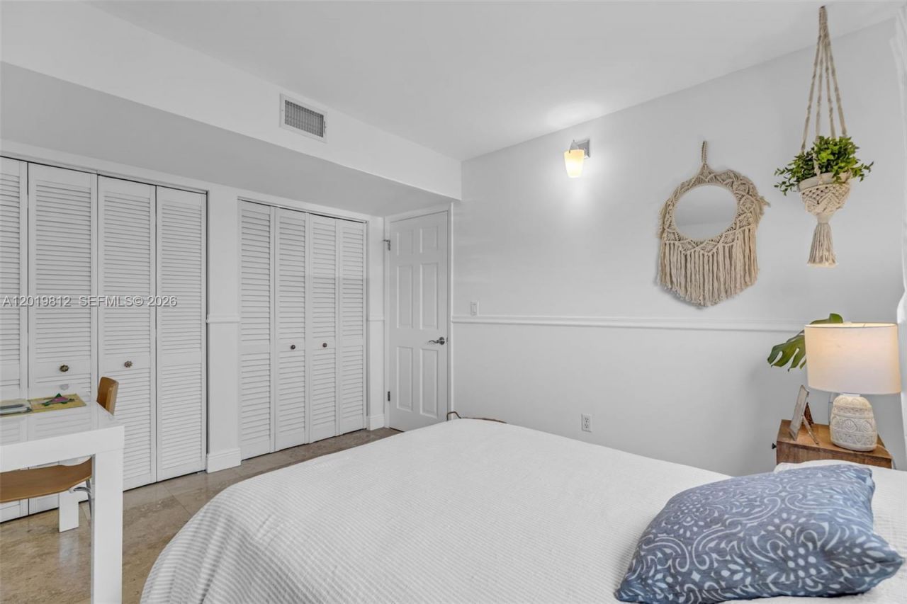 209 E Enid Dr, Unit 36, Key Biscayne, FL 33149 Photo