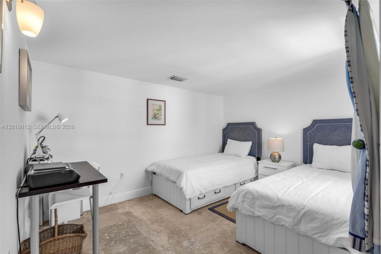 209 E Enid Dr, Unit 36, Key Biscayne, FL 33149 Photo