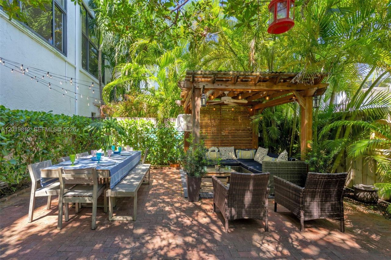 209 E Enid Dr, Unit 36, Key Biscayne, FL 33149 Photo