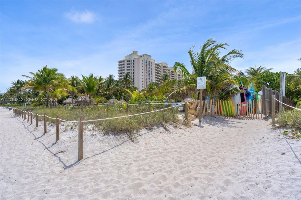 209 E Enid Dr, Unit 36, Key Biscayne, FL 33149 Photo
