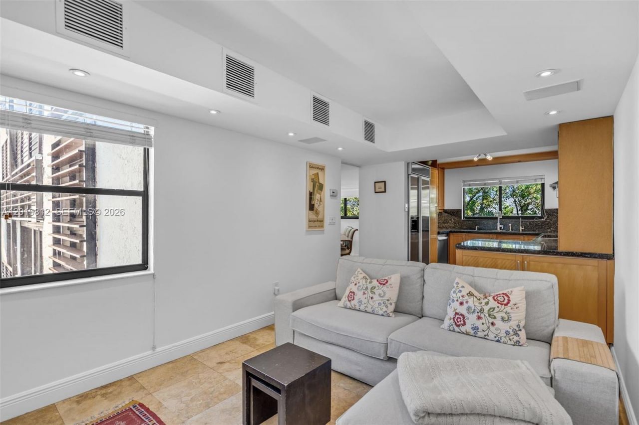 209 E Enid Dr, Unit 36, Key Biscayne, FL 33149 Photo