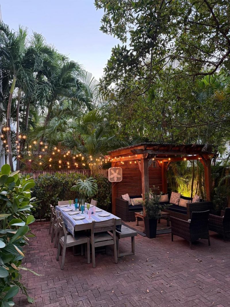 209 E Enid Dr, Unit 36, Key Biscayne, FL 33149 Photo