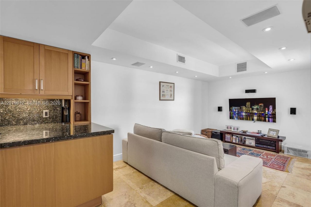 209 E Enid Dr, Unit 36, Key Biscayne, FL 33149 Photo