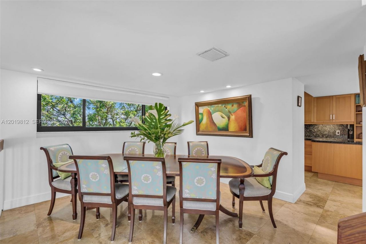 209 E Enid Dr, Unit 36, Key Biscayne, FL 33149 Photo
