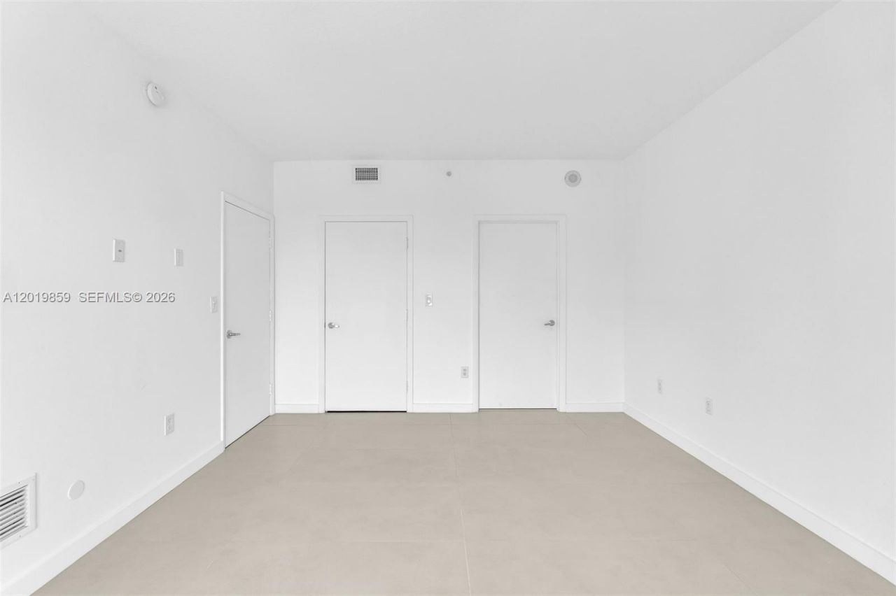 1900 N Bayshore Dr , Unit 3216, Miami, FL 33132 Photo