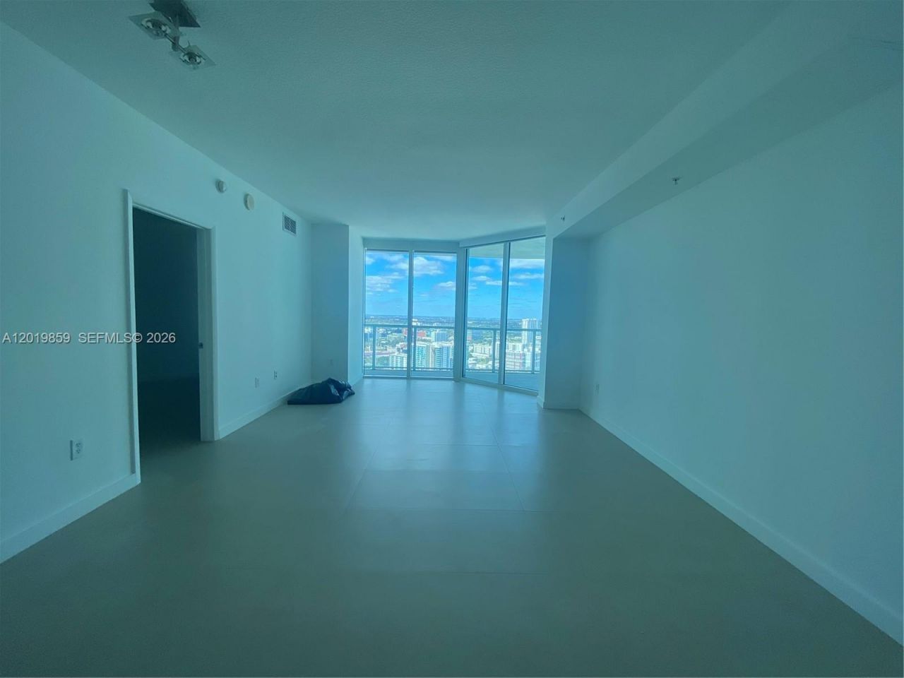 1900 N Bayshore Dr , Unit 3216, Miami, FL 33132 Photo