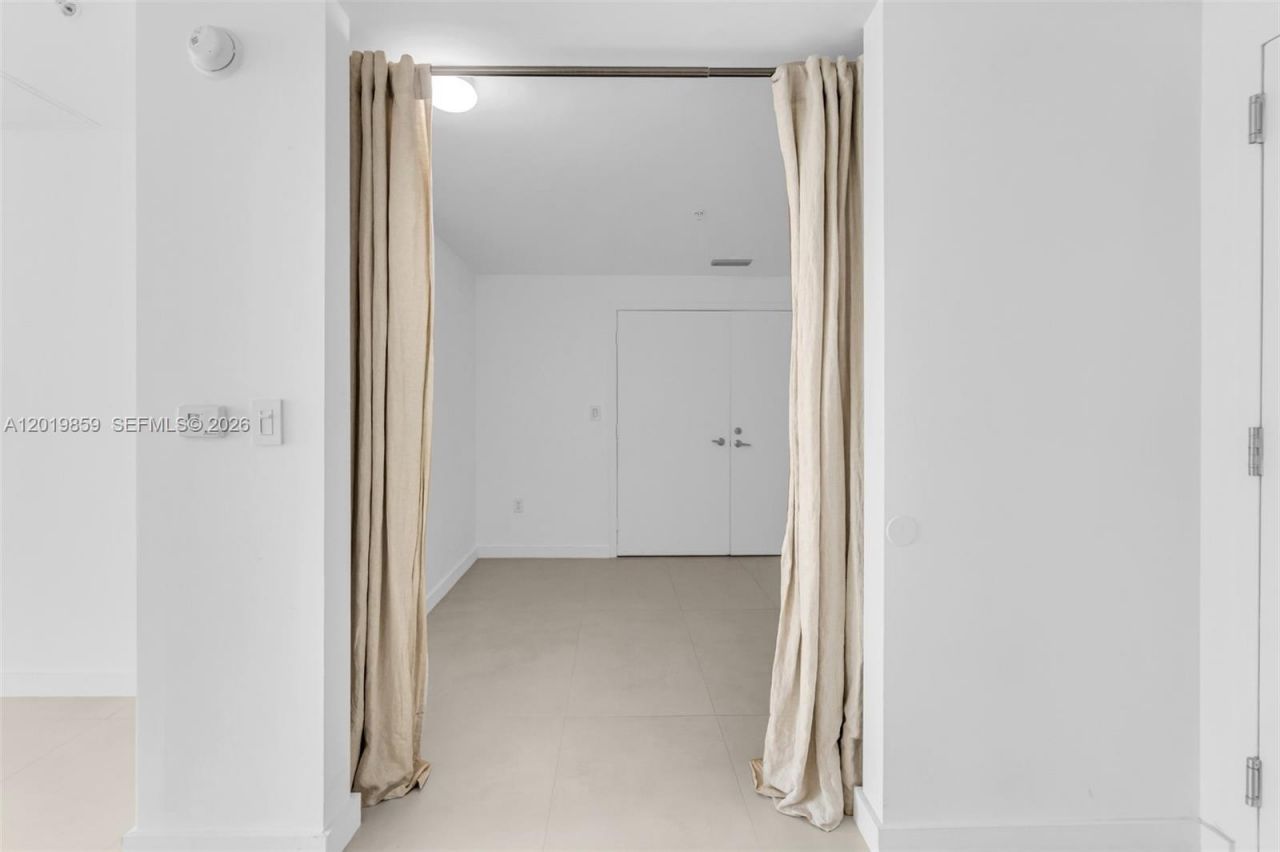 1900 N Bayshore Dr , Unit 3216, Miami, FL 33132 Photo