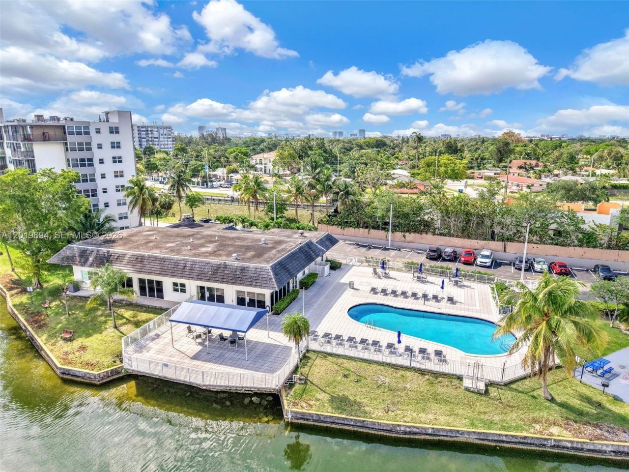 1075 NE Miami Gardens Dr , Unit 408, Miami, FL 33179 Photo