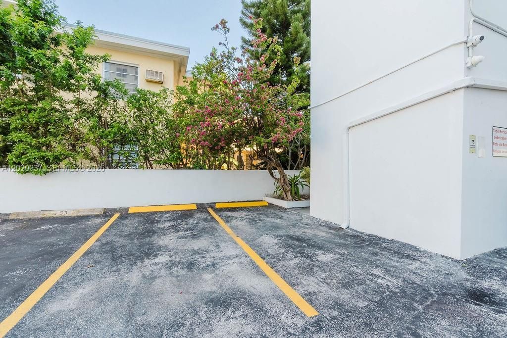 8000 Harding Ave , Unit 2B, Miami Beach, FL 33141 Photo