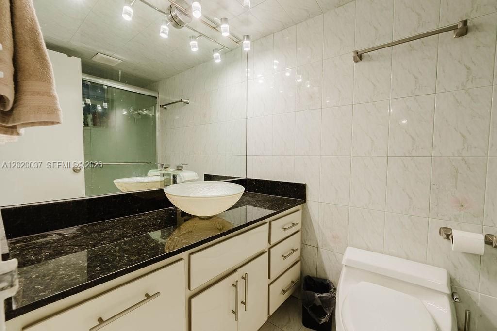 8000 Harding Ave , Unit 2B, Miami Beach, FL 33141 Photo
