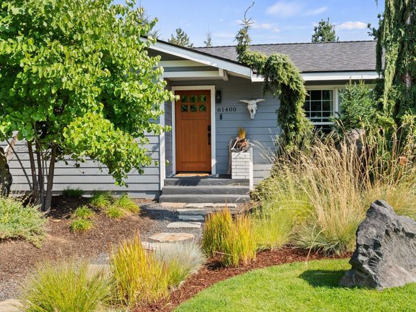 61400 SW Blakely Road, Bend, OR 97702