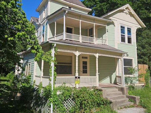 306 S First Street , Steelville, MO 65565