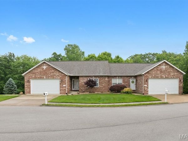 1675 Lakepointe Estates Drive , O'Fallon, IL 62269