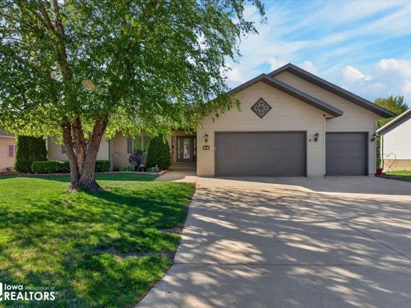 20 Lido Road, Clear Lake, IA 50428