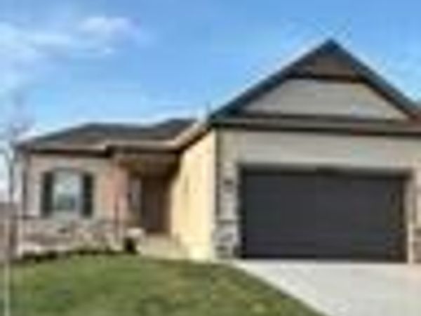 25034 W 94th Terrace, Lenexa, KS 66227