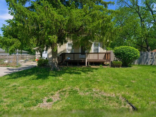 3401 E 29th Street, Des Moines, IA 50317