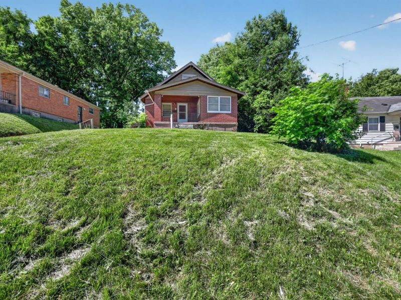 1323 Woodland Avenue, Springfield Twp., OH 45237 Photo 4