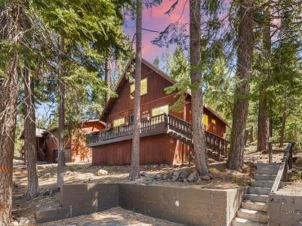 11828 Kitzbuhel Road, Truckee, CA 96161