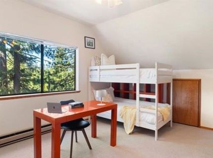 11828 Kitzbuhel Road, Truckee, CA 96161 Photo