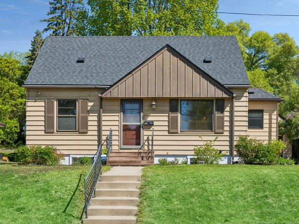 1041 36th Avenue NE, Minneapolis, MN 55418