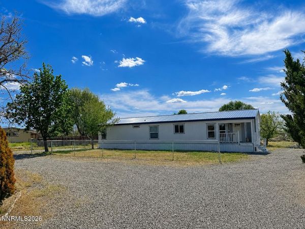 7420 Sunset Drive, Winnemucca, NV 89445