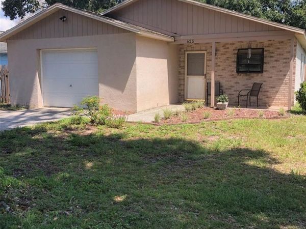 625 E 8TH AVENUE , MOUNT DORA, FL 32757
